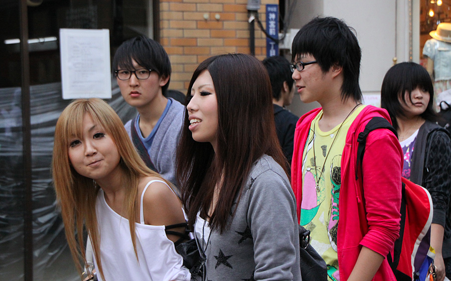 Японский молодежный. Японская молодежь. Современные японцы. Молодежь Японии. Современная Япония люди.